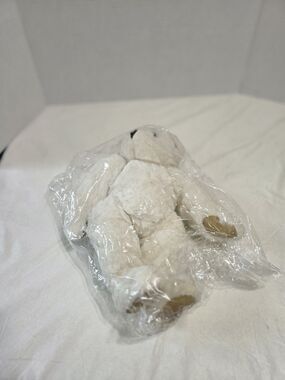 New Vermont Teddy Bear Company White Plush 16"